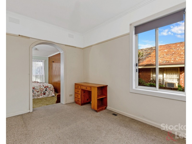 8 Landy Road, Jacana VIC 3047