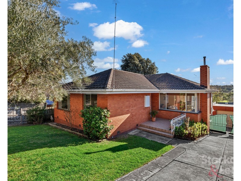 46 Valley Crescent, Glenroy VIC 3046