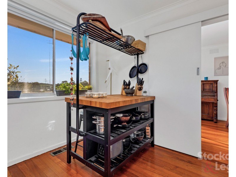 46 Valley Crescent, Glenroy VIC 3046