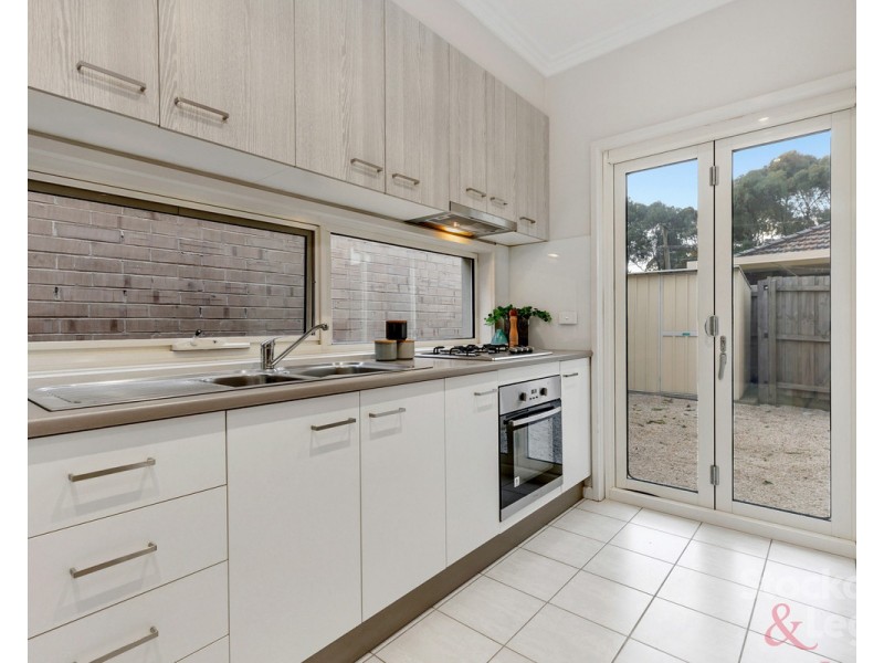 2/33 Evell Street, Glenroy VIC 3046