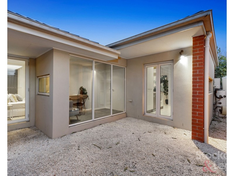 2/33 Evell Street, Glenroy VIC 3046