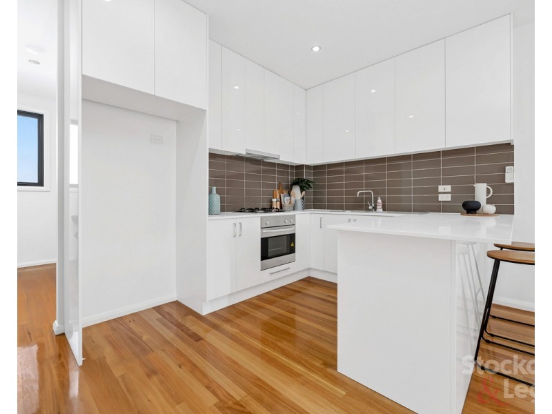 4/96 Plumpton Avenue, Glenroy VIC 3046