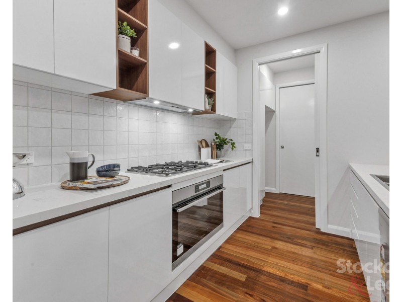 2/24 Maude Avenue, Glenroy VIC 3046
