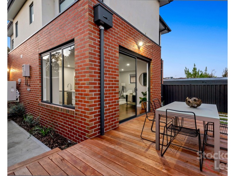 2/24 Maude Avenue, Glenroy VIC 3046