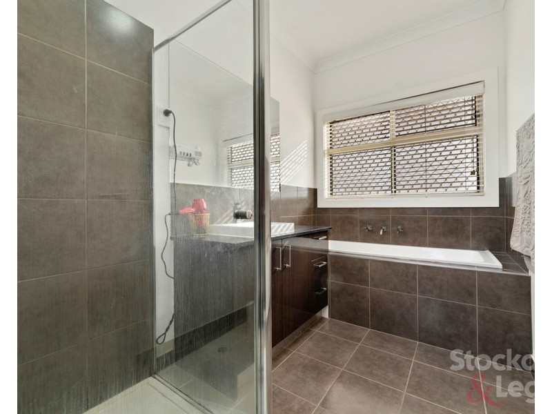 44 Pengana Avenue, Glenroy VIC 3046