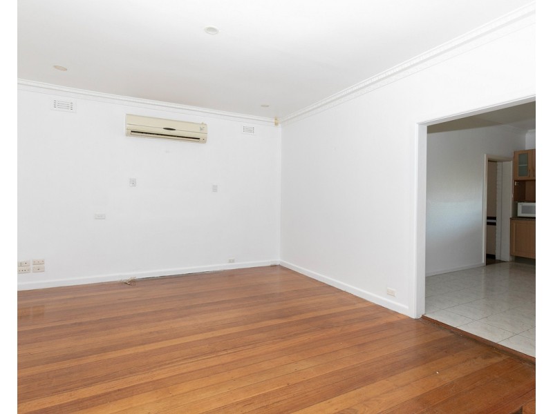 143 Hilton Street, Glenroy VIC 3046