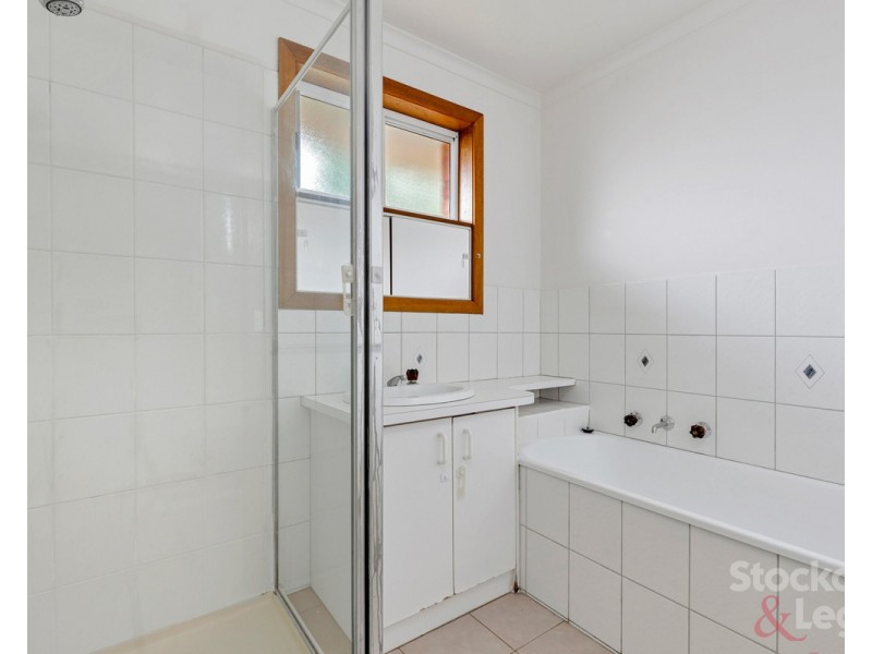 6A Care Close, Meadow Heights VIC 3048