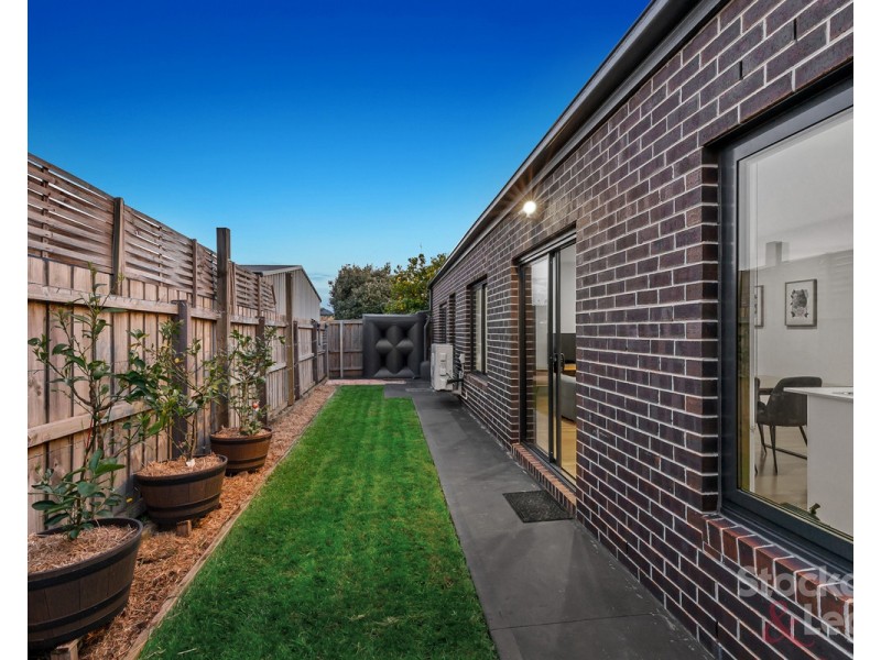 3/14 Larlac Street, Hadfield VIC 3046