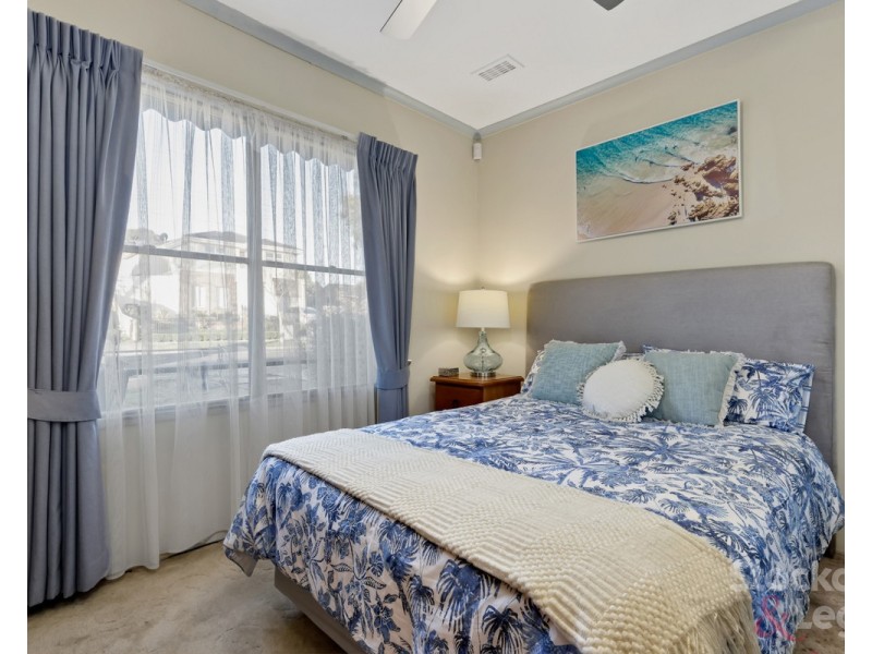 85 Sunset Boulevard, Jacana VIC 3047