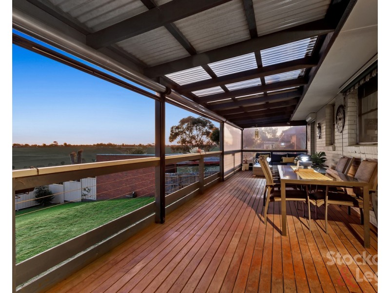 85 Sunset Boulevard, Jacana VIC 3047