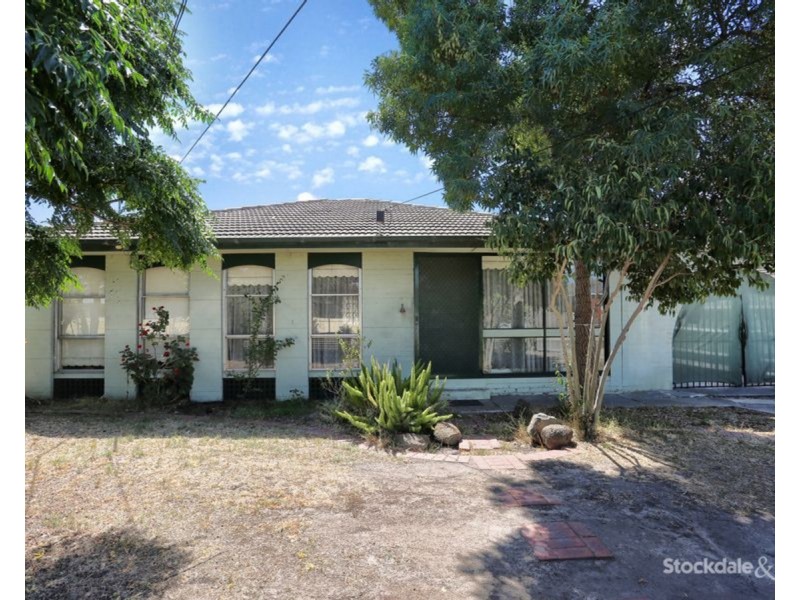 18 Bushfield Crescent, Coolaroo VIC 3048