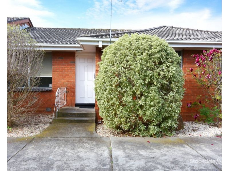 2/26 Gladstone Parade, Glenroy VIC 3046