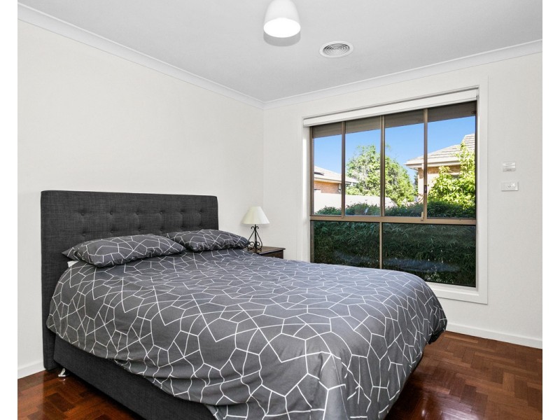 2/52 Isla Avenue, Glenroy VIC 3046