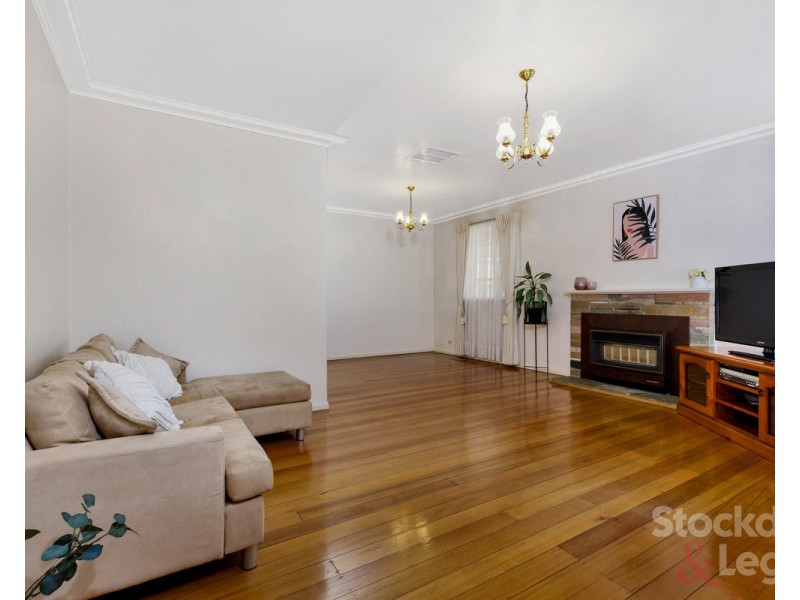 16 Richmond Street, Hadfield VIC 3046