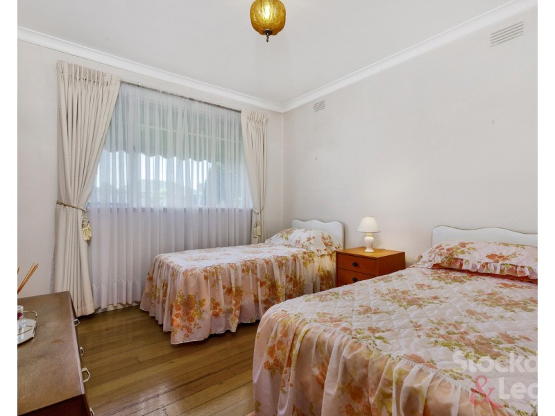 16 Richmond Street, Hadfield VIC 3046