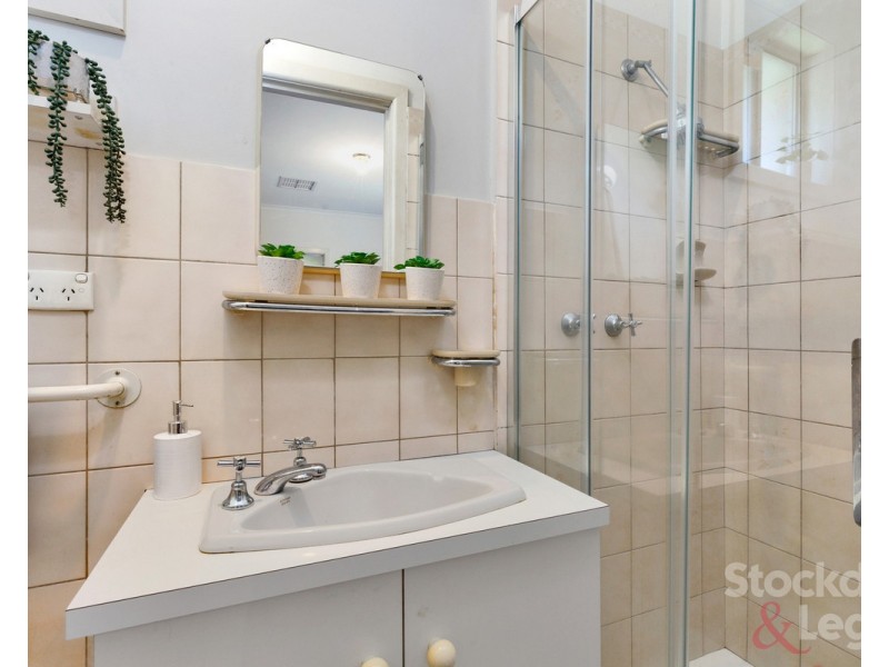 16 Richmond Street, Hadfield VIC 3046