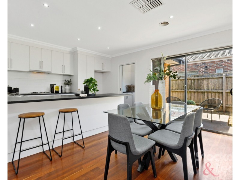 2/36 Loongana Avenue, Glenroy VIC 3046