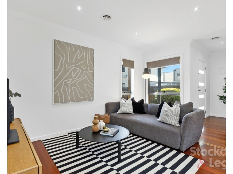 2/36 Loongana Avenue, Glenroy VIC 3046