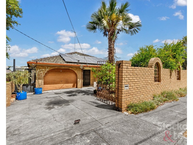 17 Cross Terrace, Glenroy VIC 3046