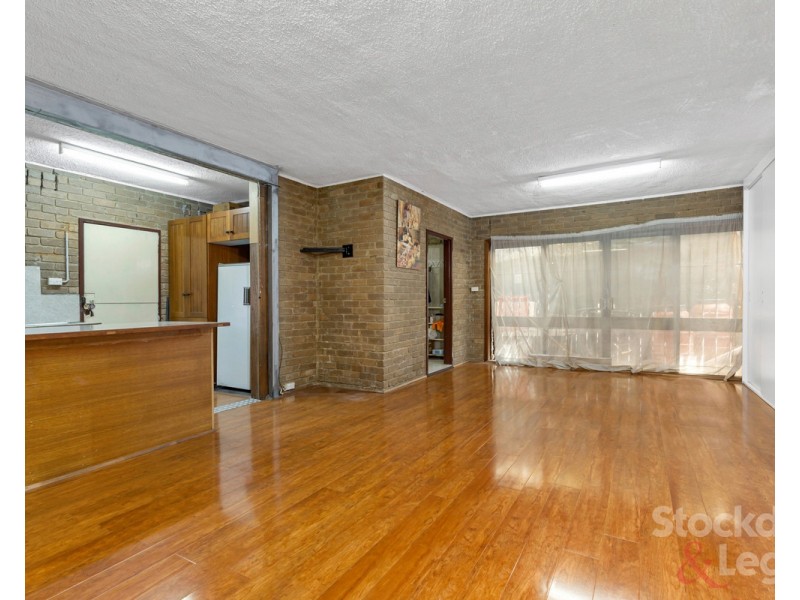 17 Cross Terrace, Glenroy VIC 3046