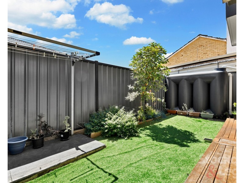 4/31 Robinson Street, Jacana VIC 3047