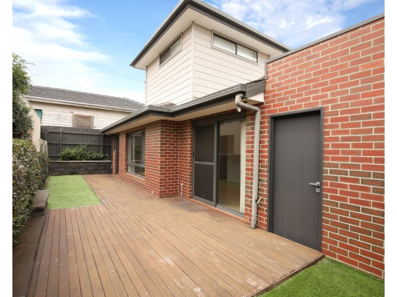 12 Forbes Grove, Oak Park VIC 3046