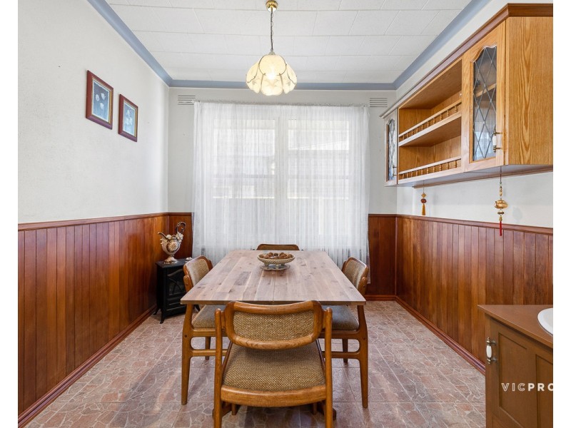 42 Angus Street, Hadfield VIC 3046