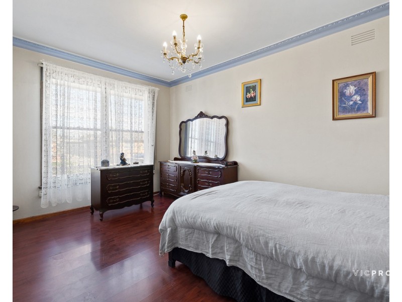 42 Angus Street, Hadfield VIC 3046