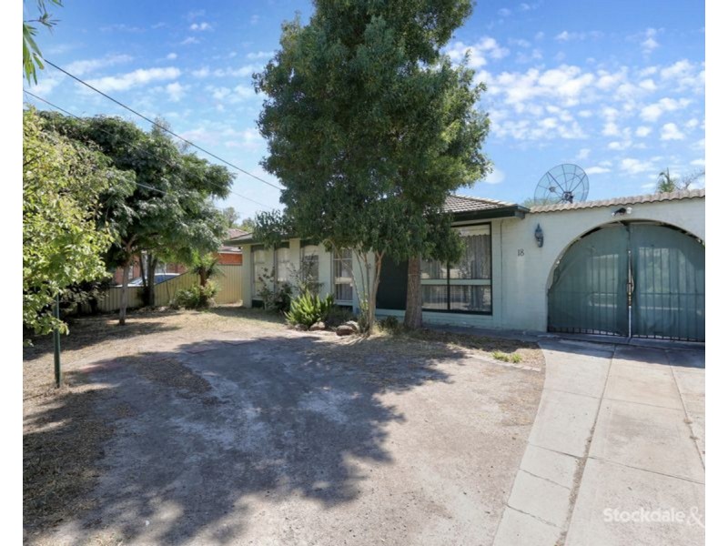 18 Bushfield Crescent, Coolaroo VIC 3048