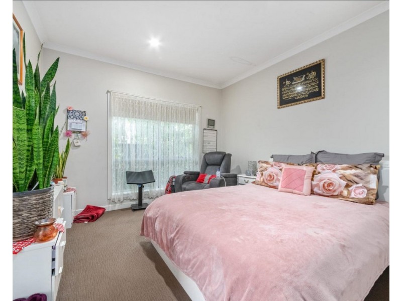 2/9 Fumina Court, Meadow Heights VIC 3048