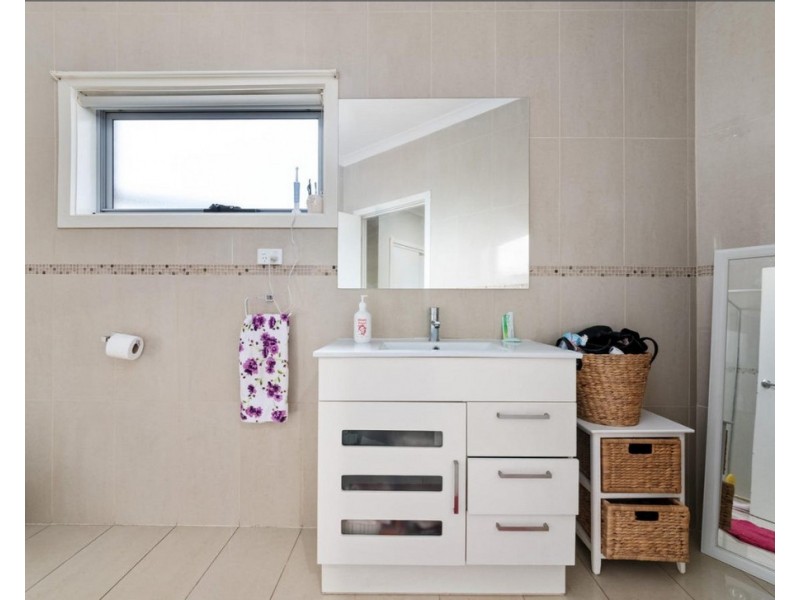 2/9 Fumina Court, Meadow Heights VIC 3048