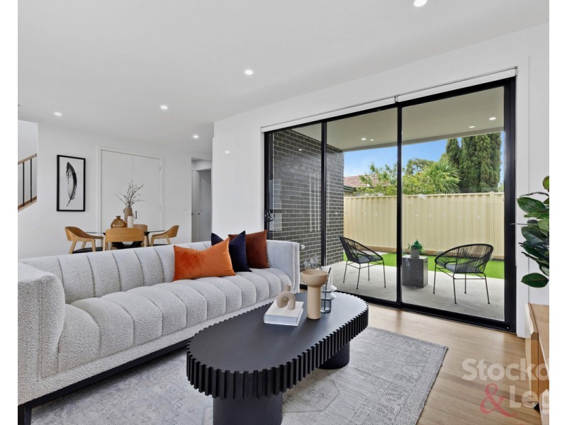 2/12 North Box Court, Hadfield VIC 3046