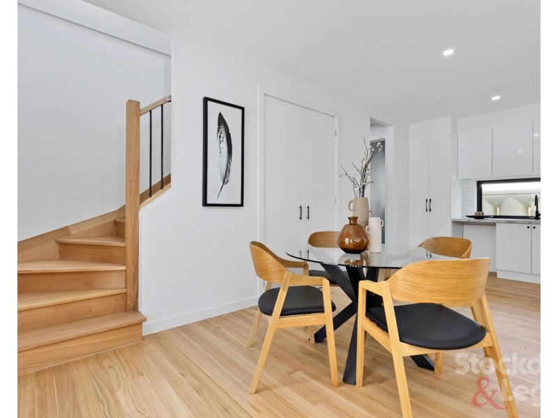 2/12 North Box Court, Hadfield VIC 3046