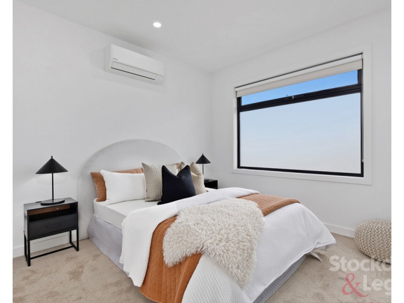 2/12 North Box Court, Hadfield VIC 3046