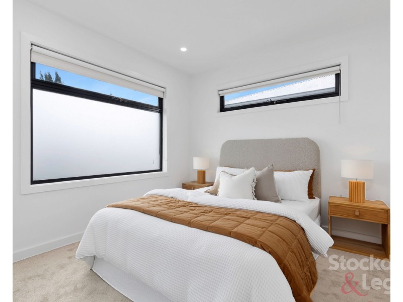 2/12 North Box Court, Hadfield VIC 3046