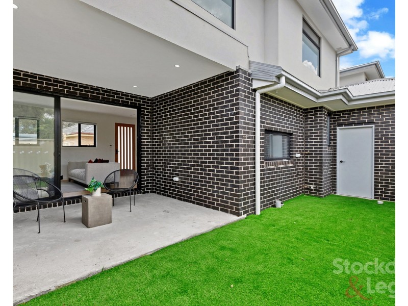 2/12 North Box Court, Hadfield VIC 3046