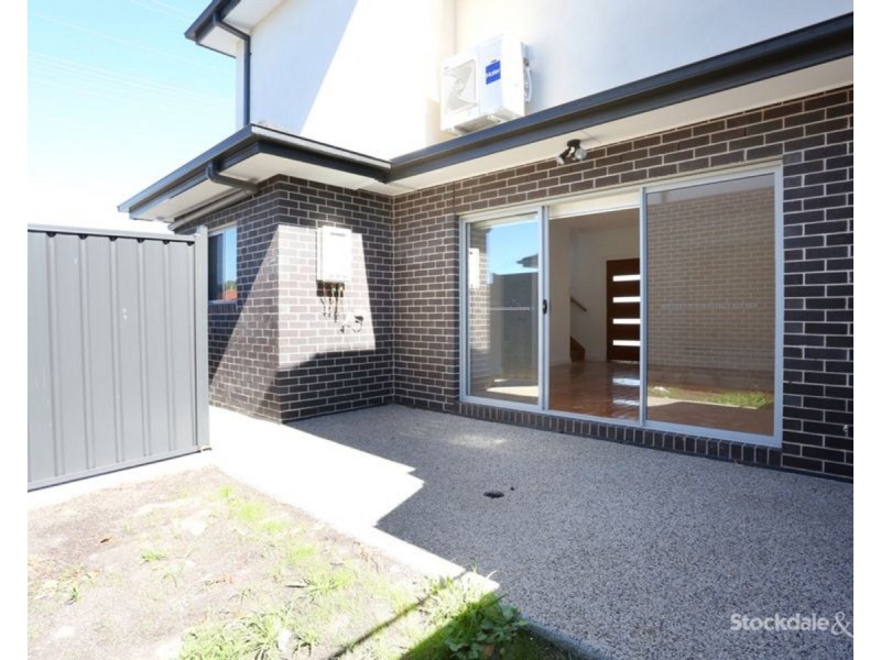 2/2 South Box Court, Hadfield VIC 3046