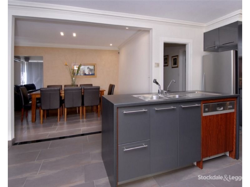 2 St Agnes Court, Glenroy VIC 3046