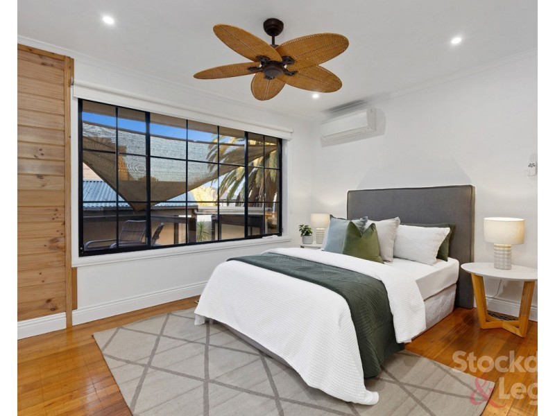 77 Devereaux Street, Oak Park VIC 3046