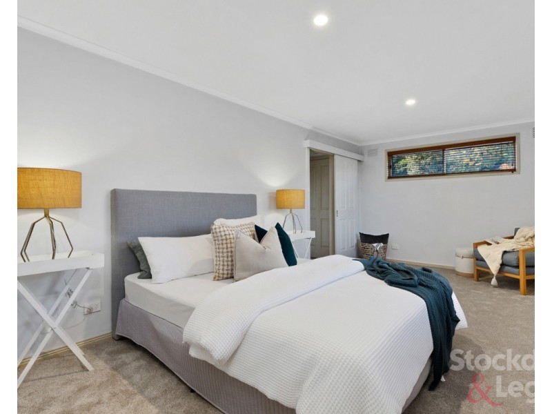 77 Devereaux Street, Oak Park VIC 3046