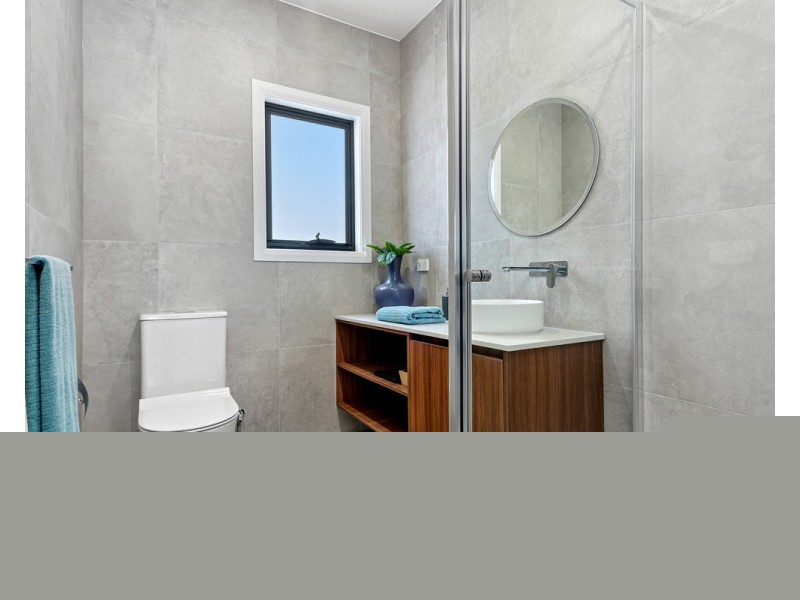 2/24 Maude Avenue, Glenroy VIC 3046