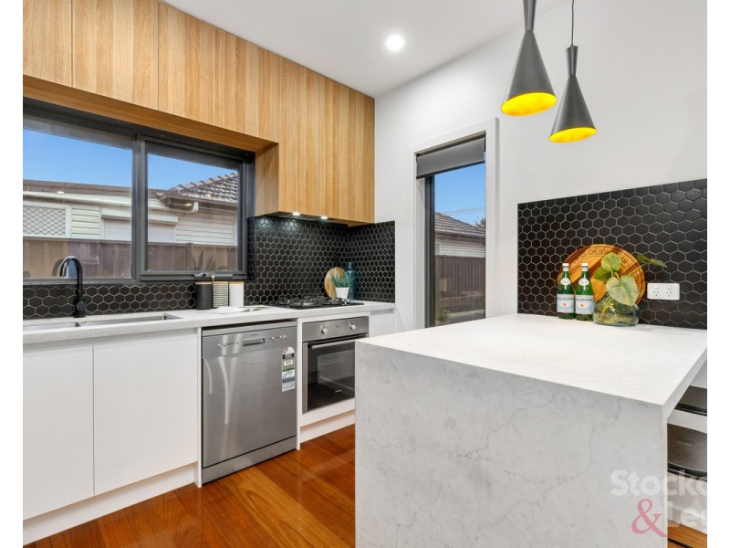 2/7 Mikado Street, Hadfield VIC 3046