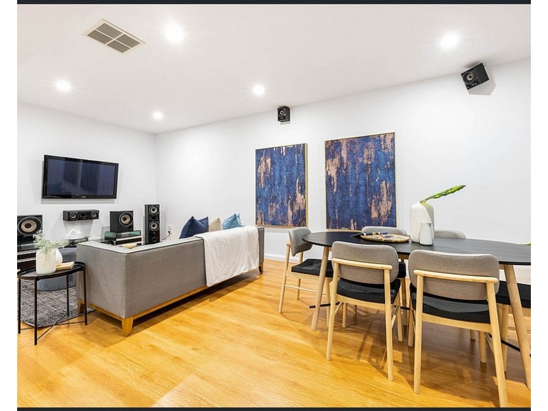 21 Lysterfield Drive, Greenvale VIC 3059