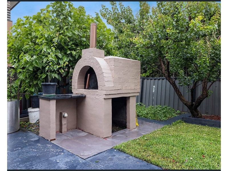 21 Lysterfield Drive, Greenvale VIC 3059