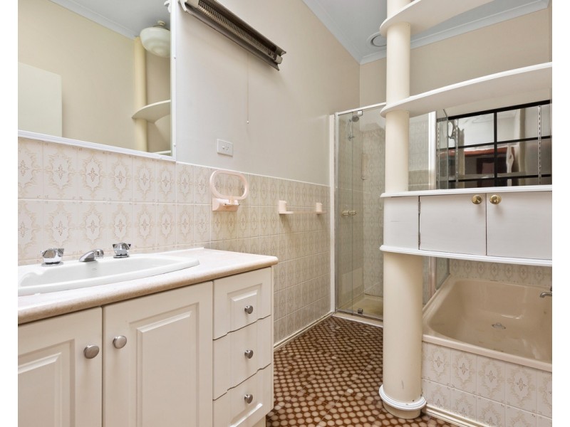 1 Nita Street, Hadfield VIC 3046