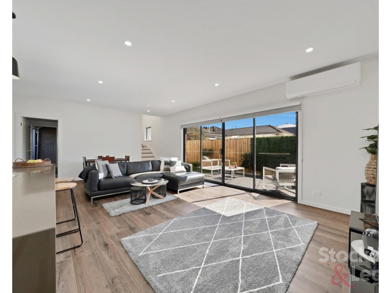 2/12 Becket Street South, Glenroy VIC 3046