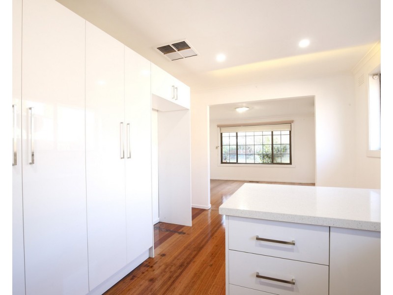 21 Centreway, Glenroy VIC 3046