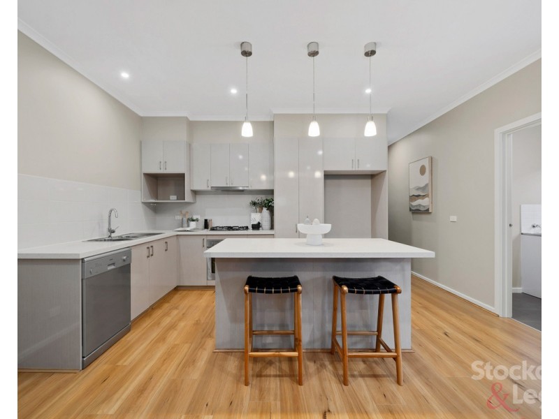 4/44 Gladstone Parade, Glenroy VIC 3046