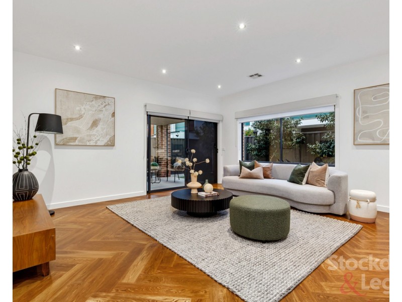 2 Pimbial Court, Hadfield VIC 3046