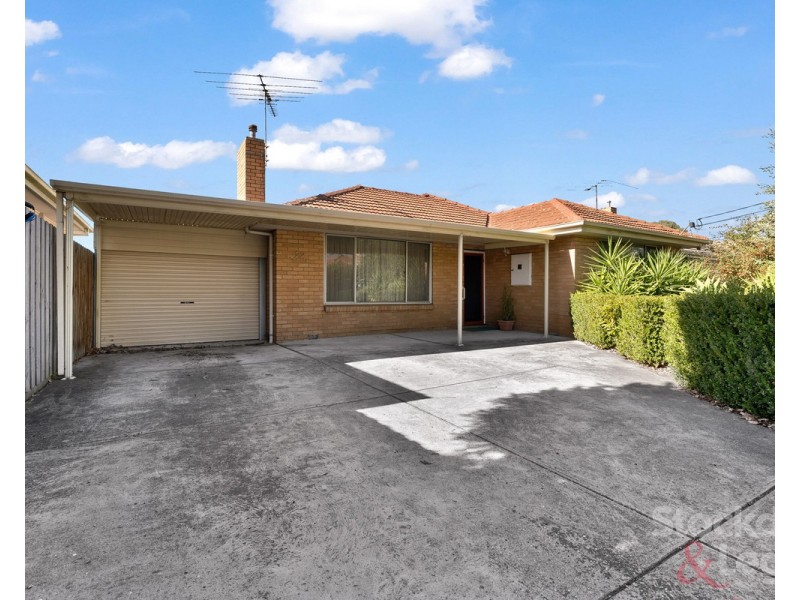22 Glen Street, Glenroy VIC 3046